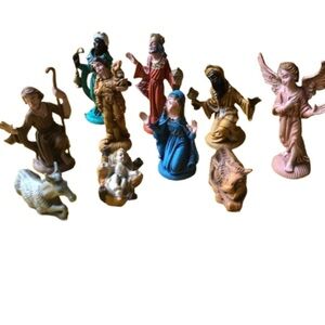 Vintage Italian Nativity Figurine Set